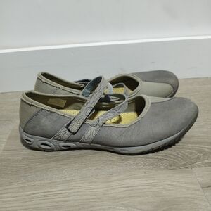 Columbia Woman's Omni Grip Leather Mary Jane Sport Sandals Size 9.5 Gray Outdoor